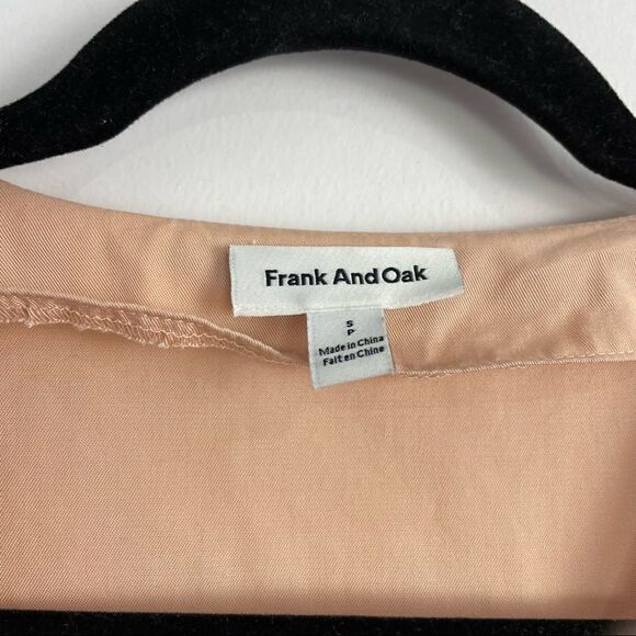 Frank and Oak Peach Tencel Button Down Blouse Sz Small - Picture 9 of 13